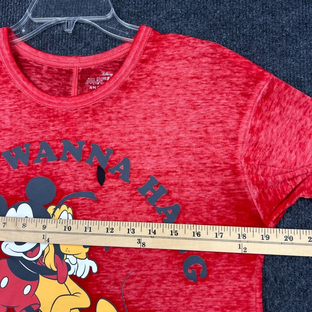 Disney Mickey Goofy Graphic T-Shirt 'Just Wanna Hang With My Dog' Red Sz Small - Picture 9 of 12